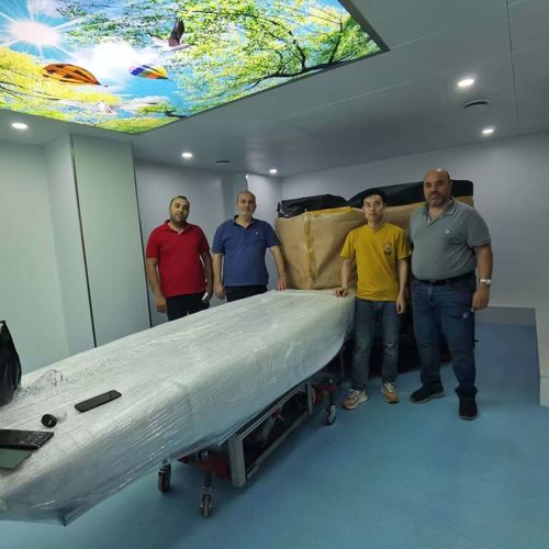 Construção de uma sala de blindagem com ímãs permanentes no Egito