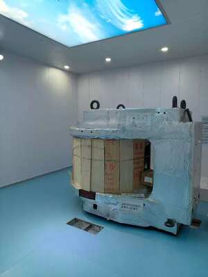 Bom preço. Sala de blindagem de RF de frequência nominal do centro de 50Hz com atenuação de 100 dB e tamanho de sala personalizável para ressonância magnética de gaiola de Faraday on-line